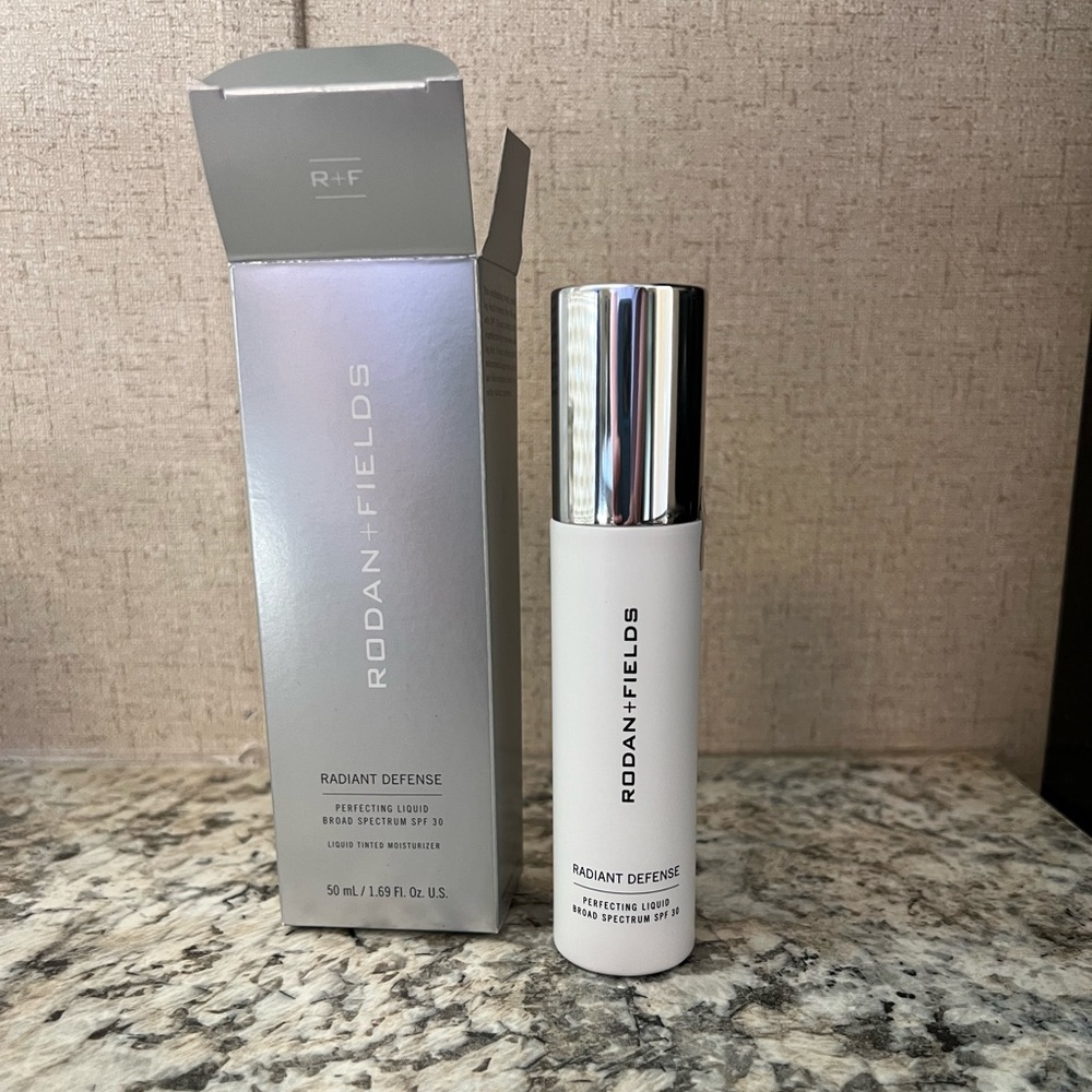 Rodan + Fields Radiant Defense Beige 2 NIB